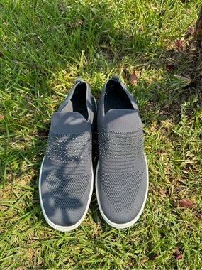 Catherines Gray Knit Slip-On Sneakers with Rhinestone Detail Size 7 Comfort